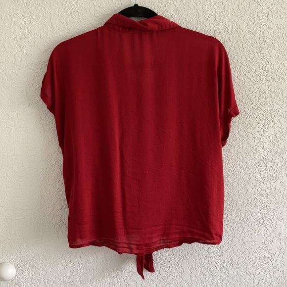 Guess Top - Picture 2 of 4